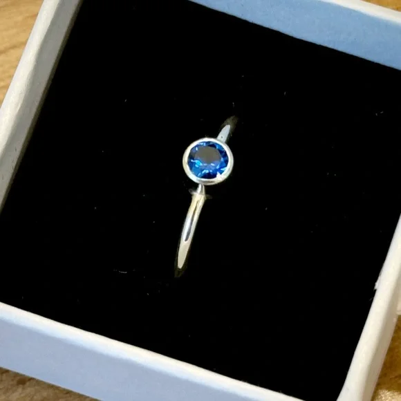 New bright Blue Spinel and solid Sterling Silver stacking Ring size 8.5 or 9 - Picture 8 of 8